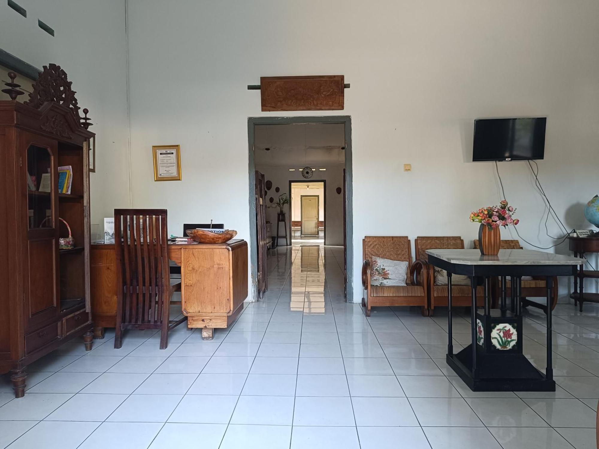 Wisma tamu Ndalem Mantrigawen